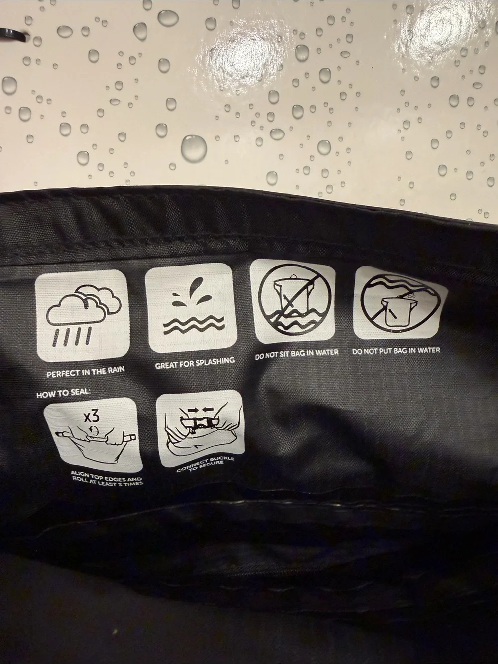 geckobrands Waterproof Drawstring Bag  in Black and Gray